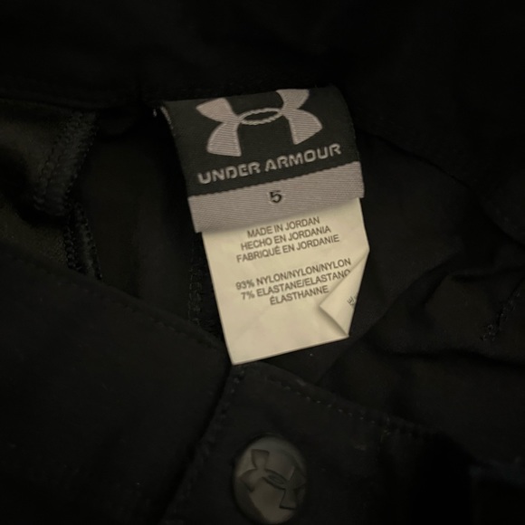 Under Armour Black Performance Shorts, Size 5 - Picture 3 of 5